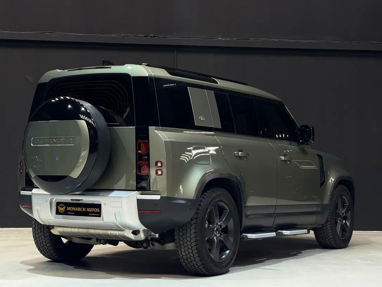 Land Rover Defender 5,259 P.M | 0% Downpayment | 110 | ONE OWNER | AGENCY WARRANTY AND SERVICE CONTRACT