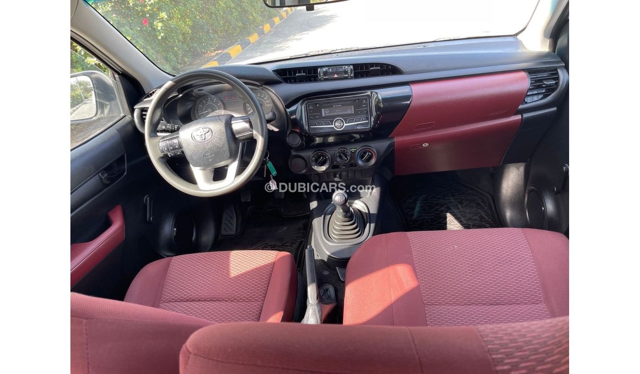 تويوتا هيلوكس GL تويوتا هايلوكس 2019 بدون حوادث بدون صبغ بحاله ممتازه جدا