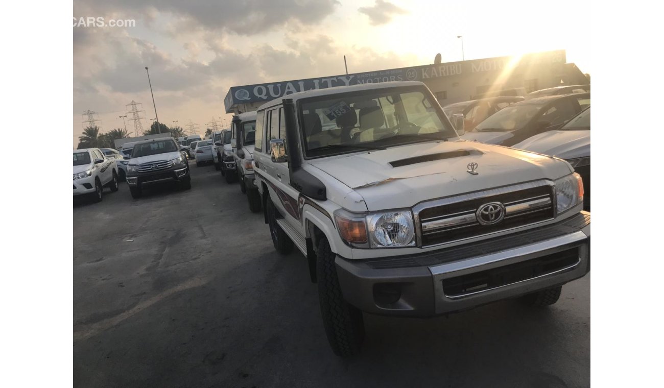 Toyota Land Cruiser hard top 5 doors