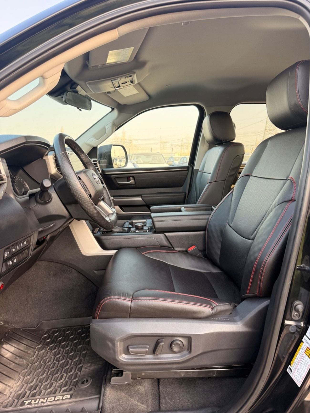 تويوتا تاندرا SR5 4WD Premium 2024