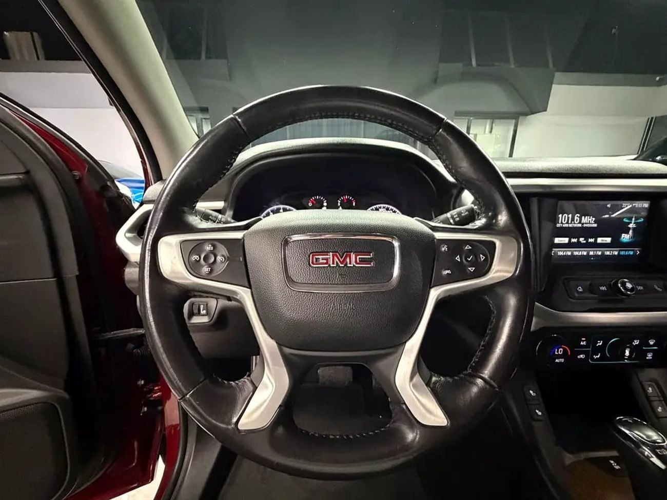 GMC Acadia SLE2