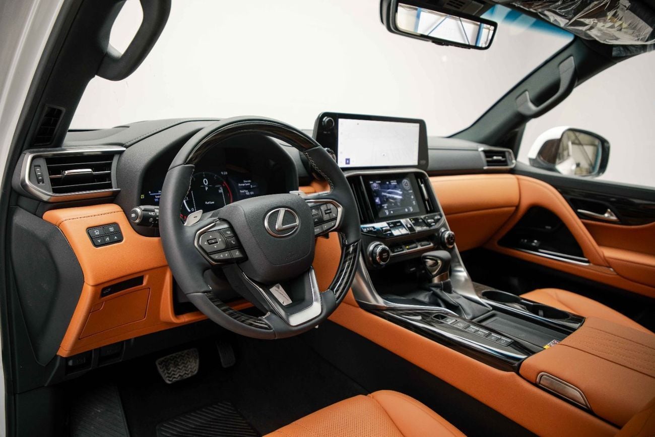 لكزس LX 600 VIP 3.5L - Sonic Quartz Inside VIP Sunflair | Export Only