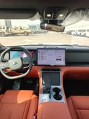 روكس 01 7-Seat Range-Extended SUV