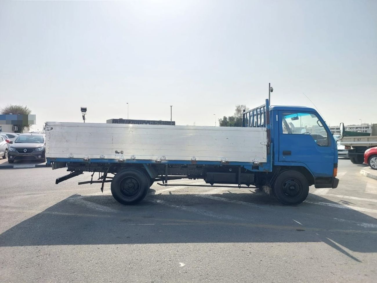 ميتسوبيشي فوسو كانتير MITSUBISHI CANTER ALUMINIUM BODY TRUCK RHD 1989 MODEL 4.2 L DIESEL MANUAL(PM22104)