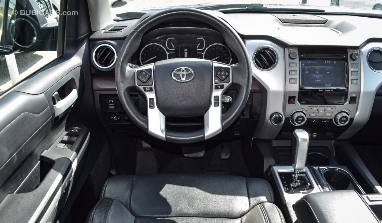 Toyota Tundra Limited  5.7 L