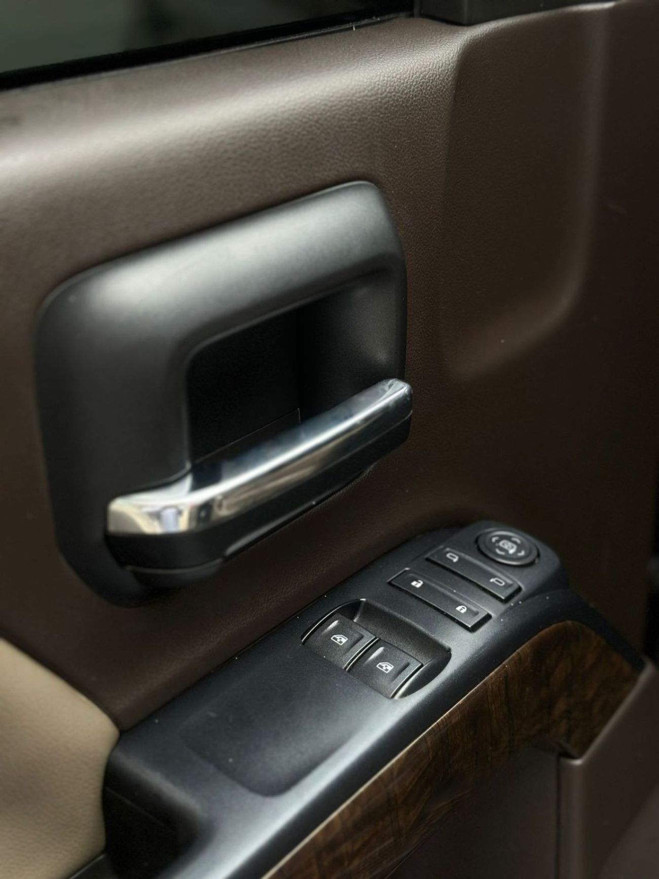 شيفروليه سيلفارادو LT