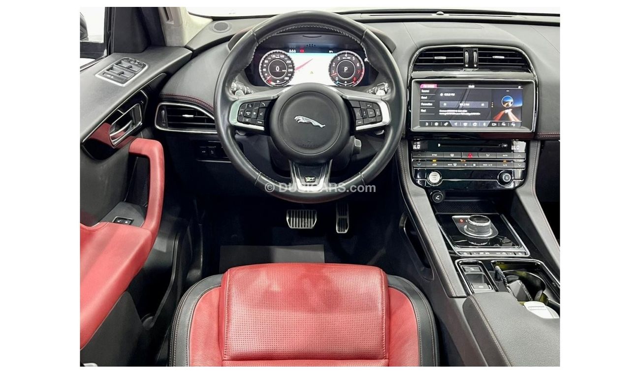 جاكوار F بيس 2019 Jaguar F Pace, 2024 Jaguar Warranty + Service Package, Full Jaguar Service history, GCC