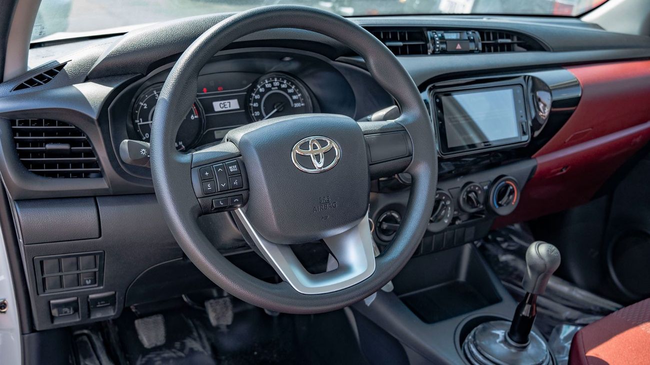 تويوتا هيلوكس 