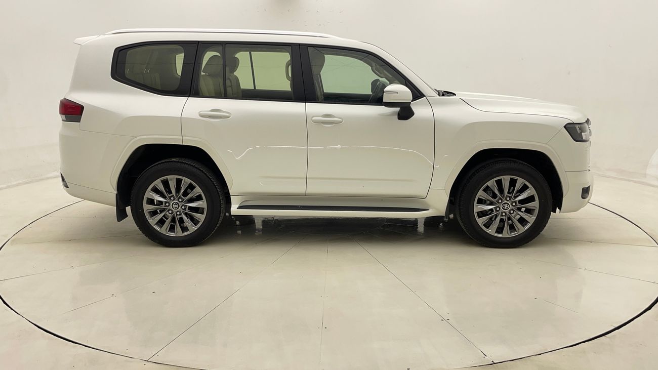 تويوتا لاند كروزر GXR 4 | بدون دفعة مقدمة | اختبار القيادة في المنزل