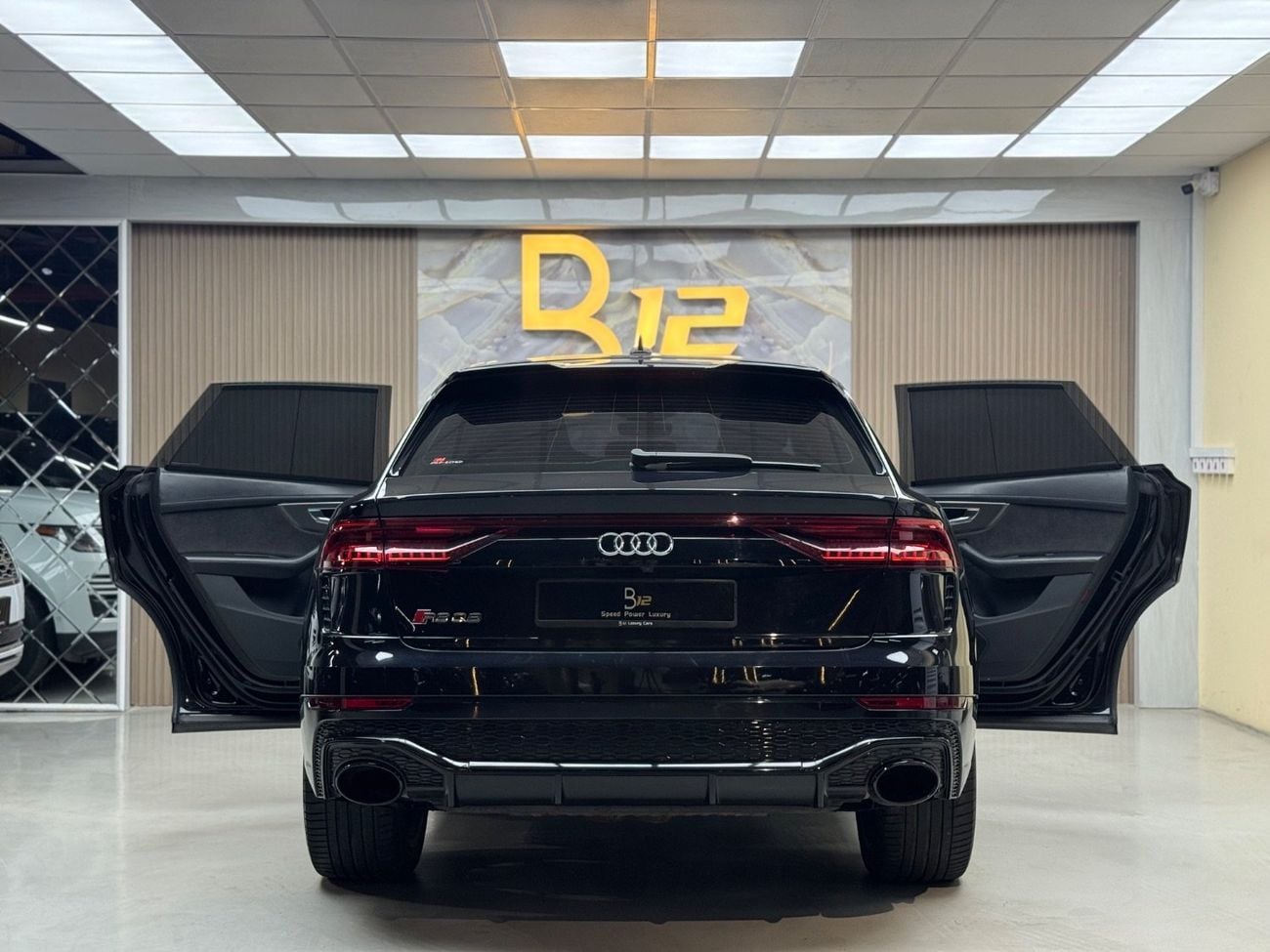 أودي RSQ8 quattro 4.0L