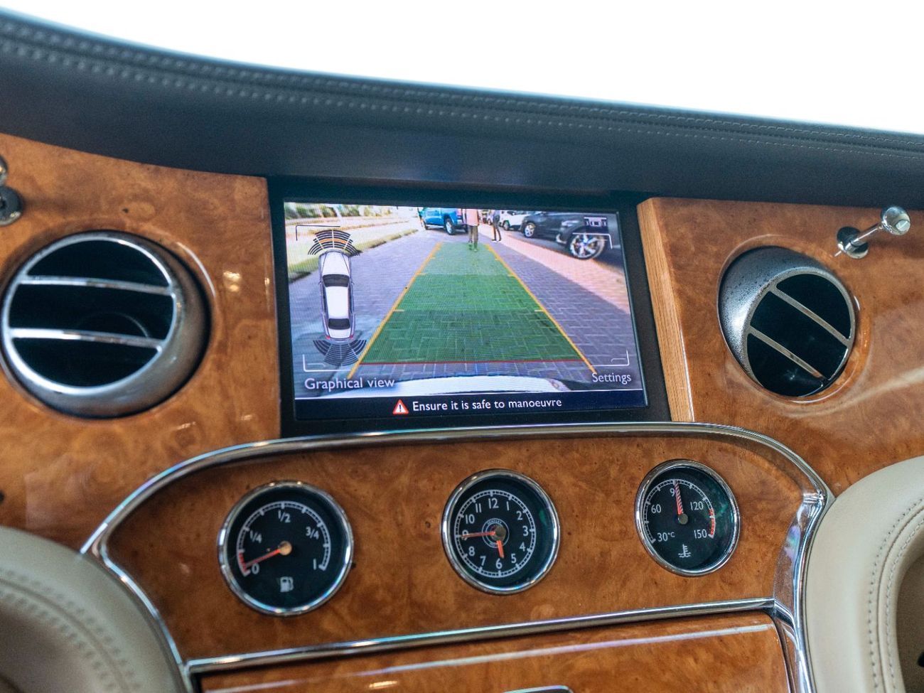 بنتلي مولسان Standard