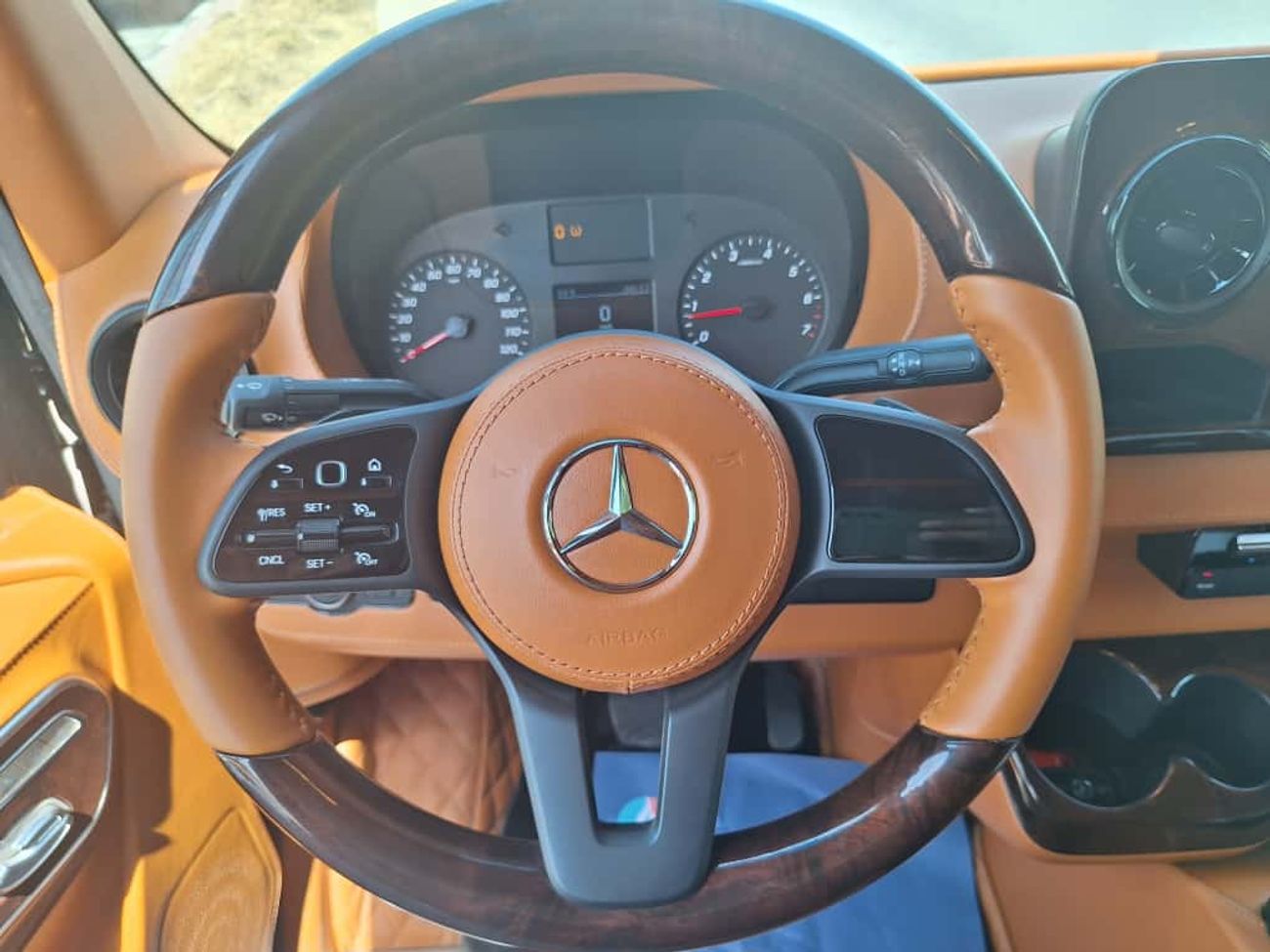 Mercedes Benz Sprinter 2023 MERCEDES BENZ SPRINTER 2.0L PETROL VIP LUXURY