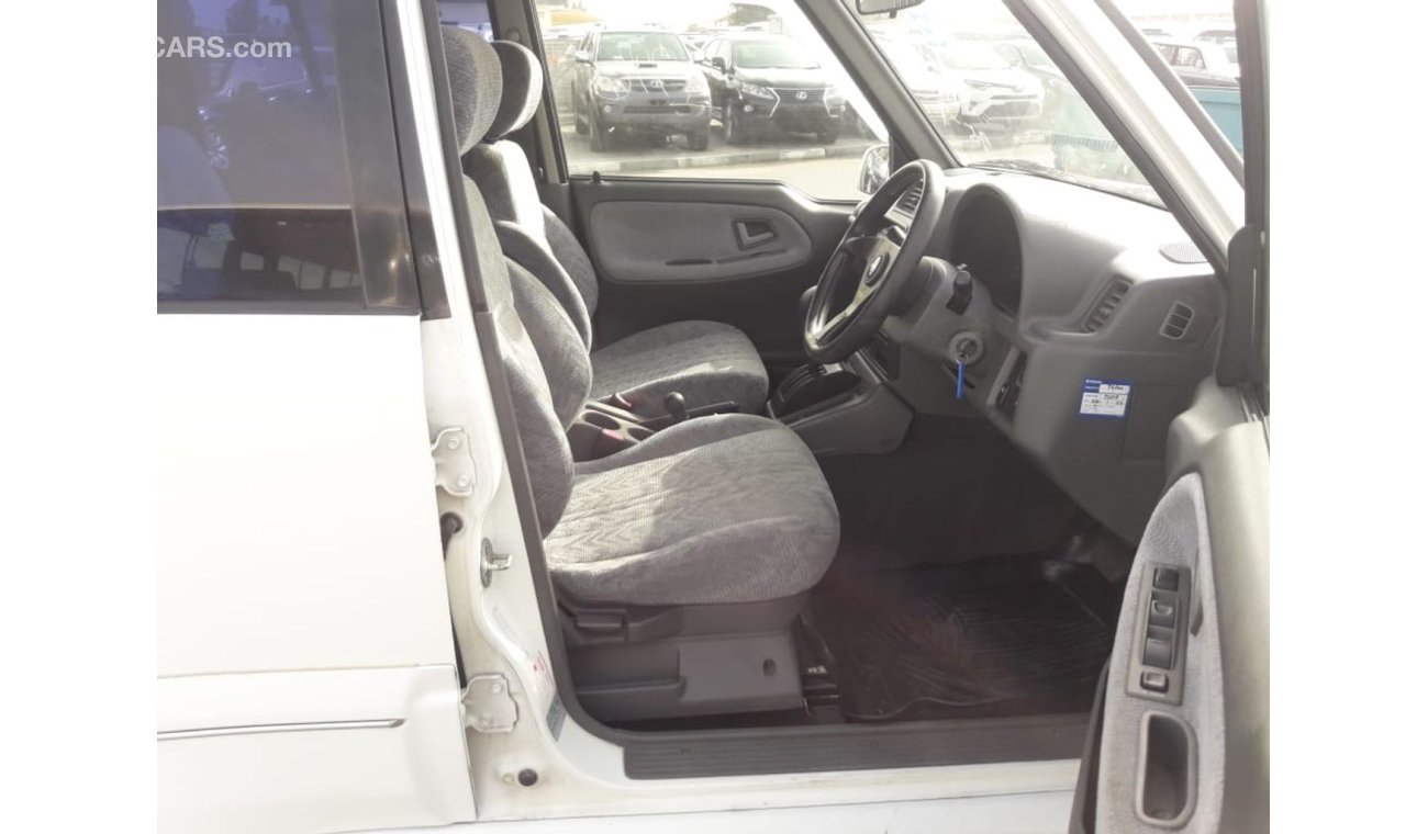 Suzuki Escudo Escudo RIGHT HAND DRIVE (Stock no PM 525 )