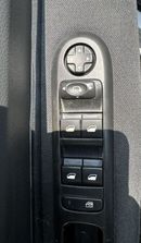 Peugeot 5008 Premium ACCIDENTS FREE - GCC - ORIGINAL PAINT - 1600 CC - PERFECT CONDITION INSIDE OUT