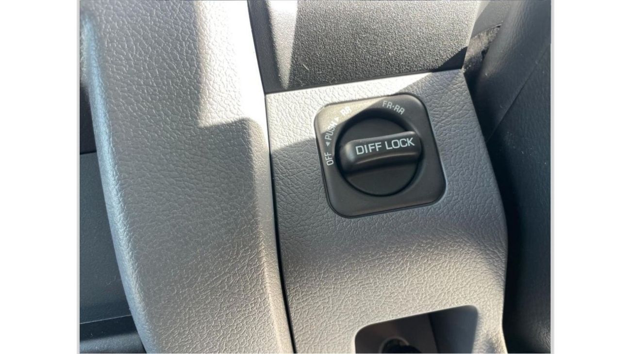 Toyota Land Cruiser 70 TOYOTA LAND CRUISER LC76 RHD NEW SHAPE 4.2 L 2024