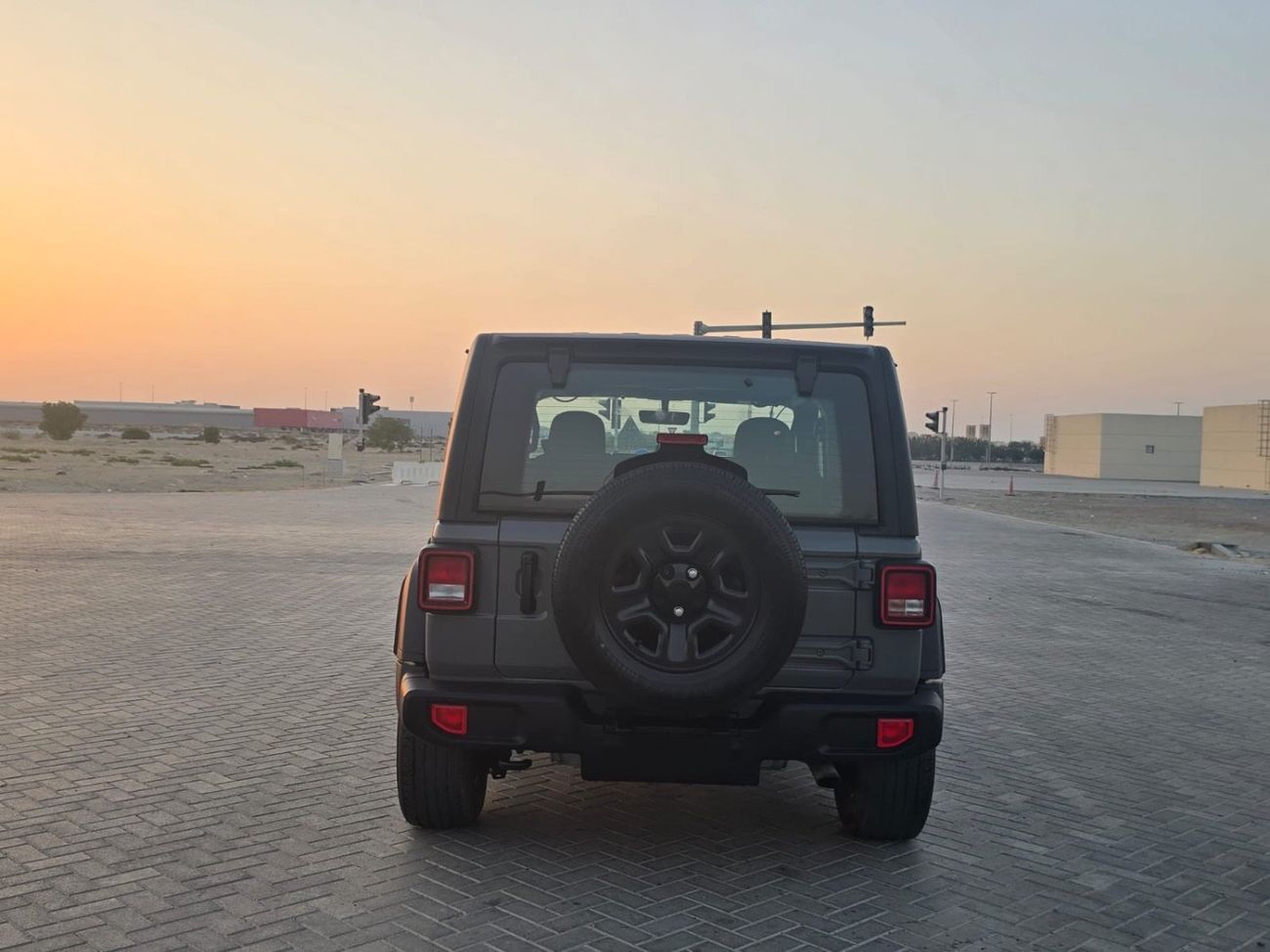 Jeep Wrangler Sport 3.6L A/T (5 Seater) MODEL 2021 GCC CAR PERFECT CONDITION INSIDE AND OUTSIDE FULL OPTION