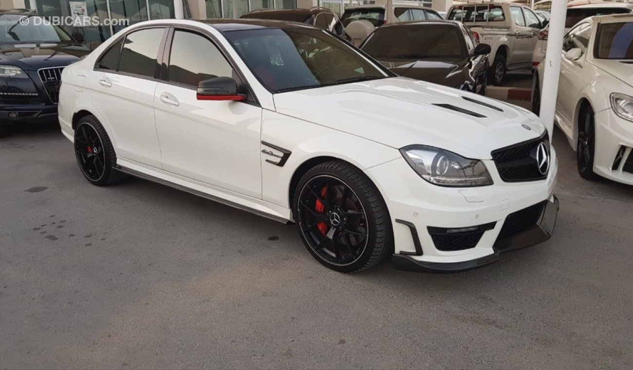 Mercedes-Benz C 63 AMG with super full service full option GCC car prefect condition no need any main