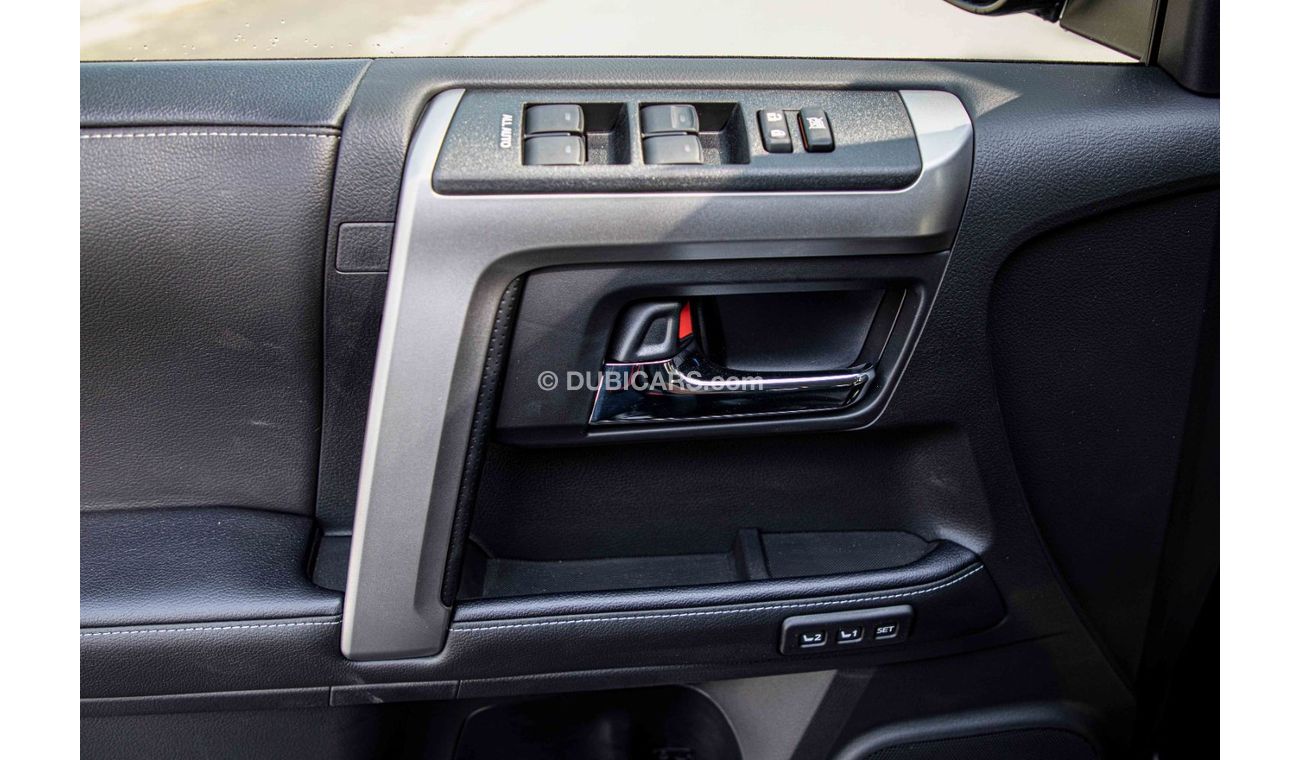 Toyota 4Runner 2022 Toyota 4Runner 4.0 SR5 LTD P A/T - Export & Local Sales (+taxes)