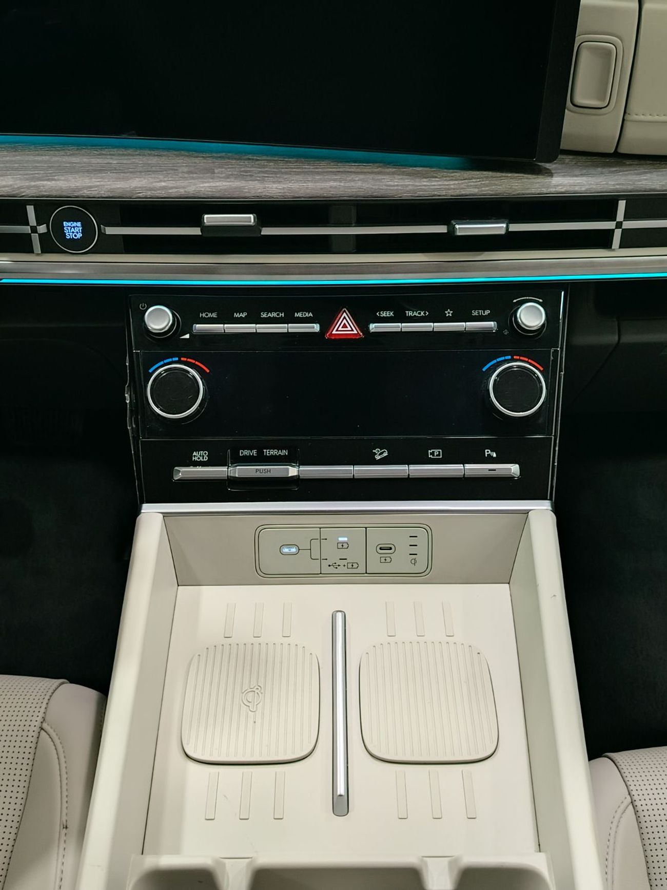 هيونداي سانتا في