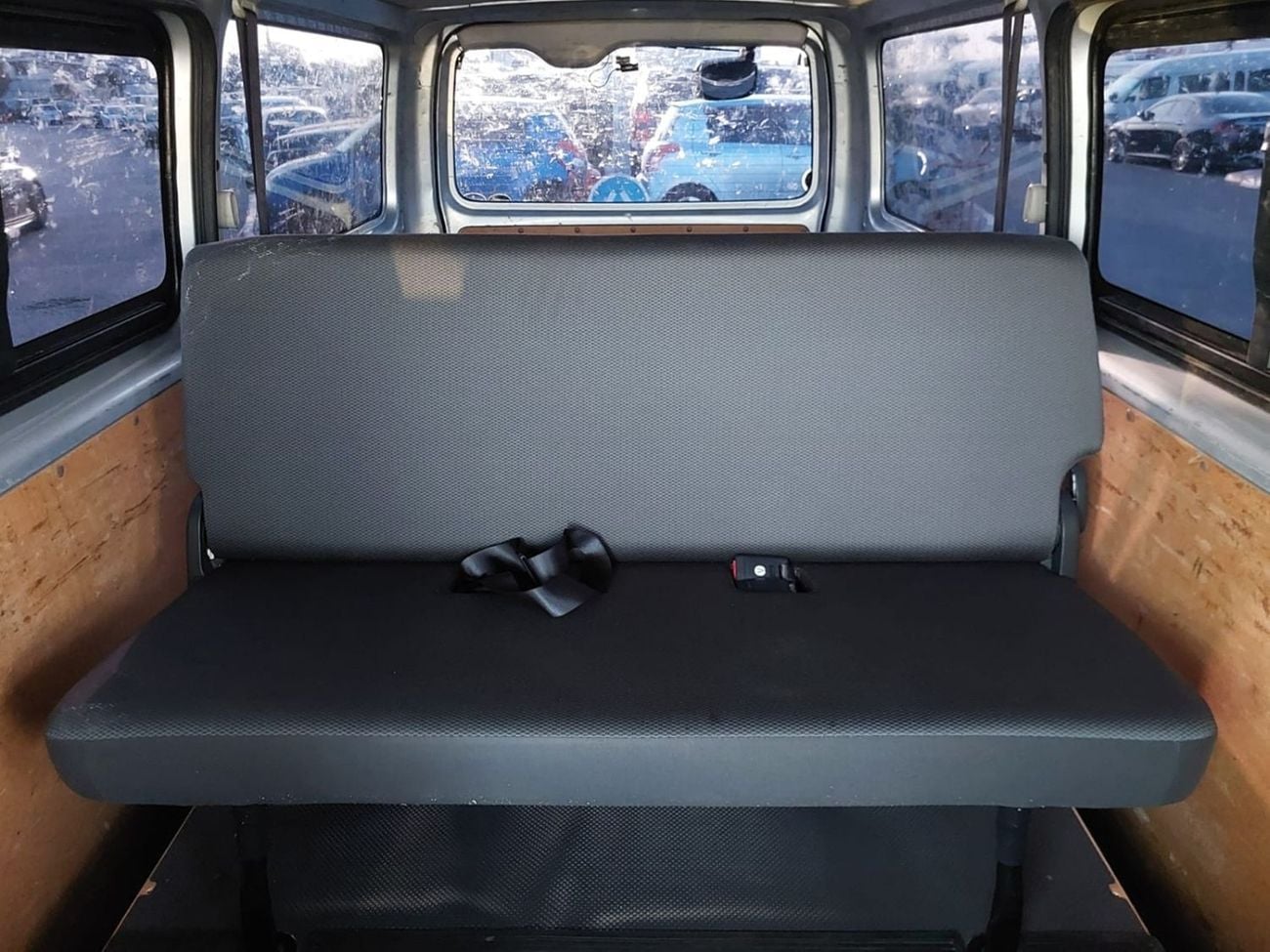تويوتا هاياس DLS - STD ROOF TOYOTA HIACE VAN RHD 2019 MODEL 2.8 L DIESEL AUTOMATIC(PM22503)