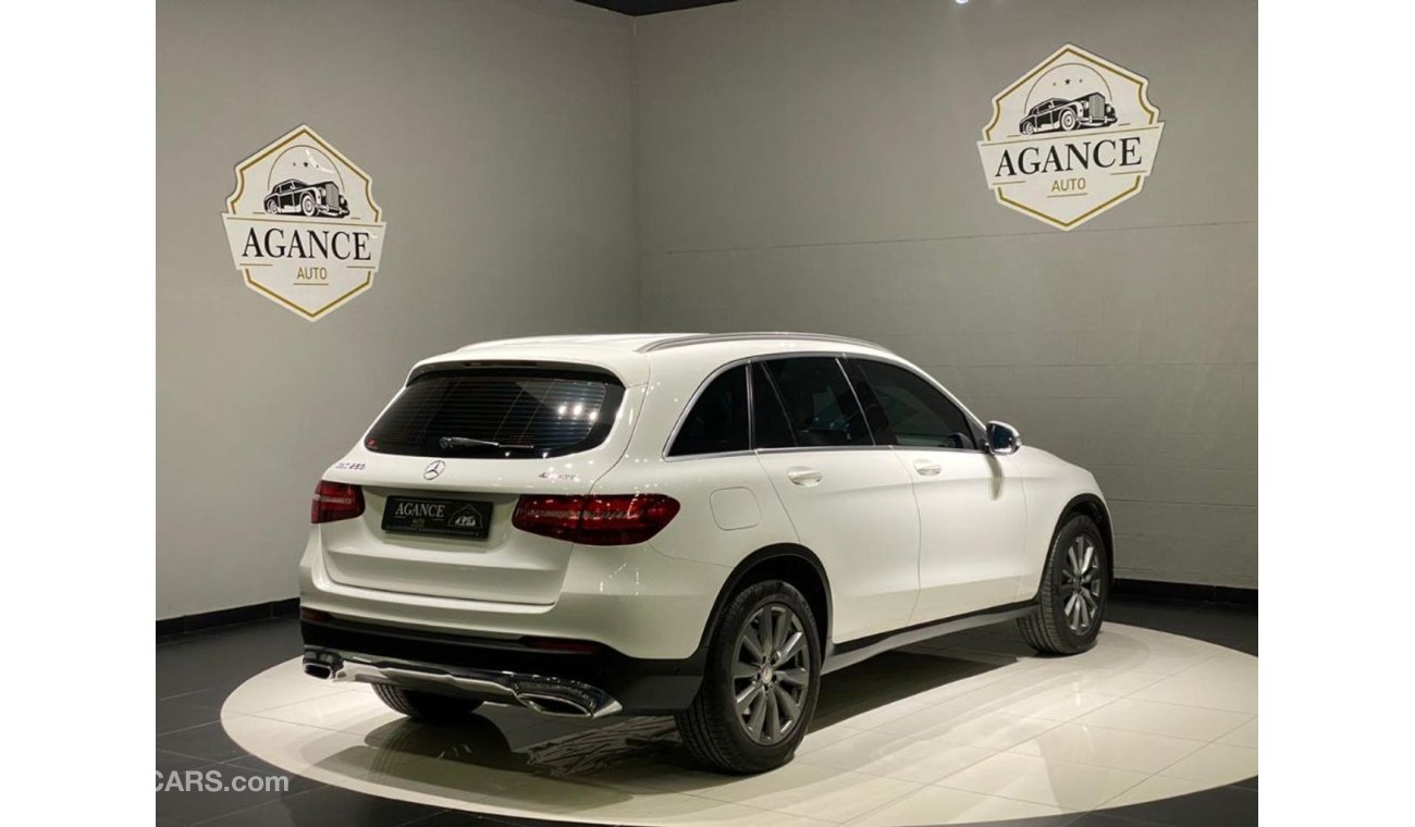 Mercedes-Benz GLC 250 4Matic, Mercedes Warranty, Mercedes Service History, Low Mileage, GCC