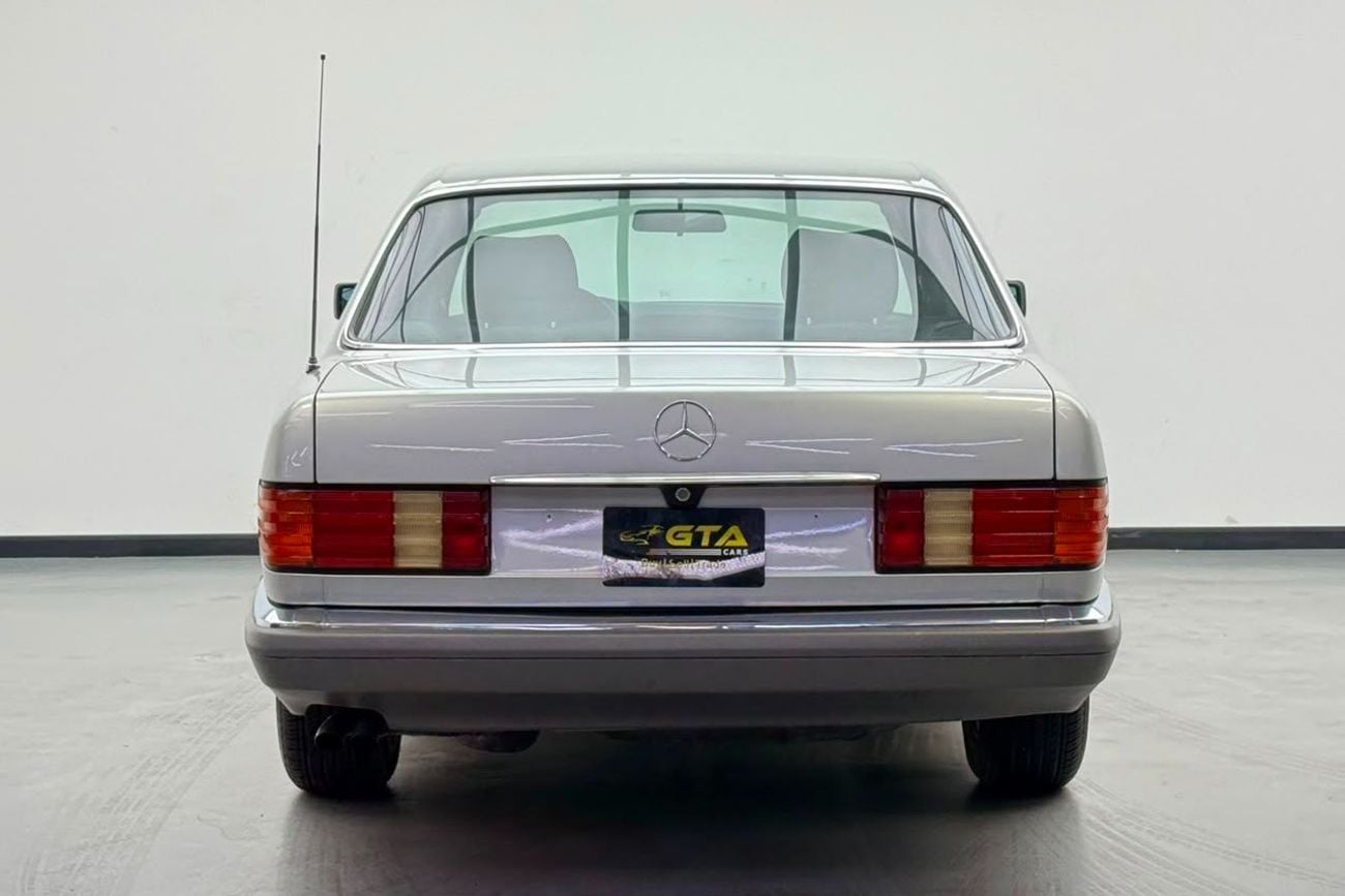 Mercedes Benz 560 SEL 1989 Mercedes-Benz 560 SEL, Excellent Condition, Japanese Specs.