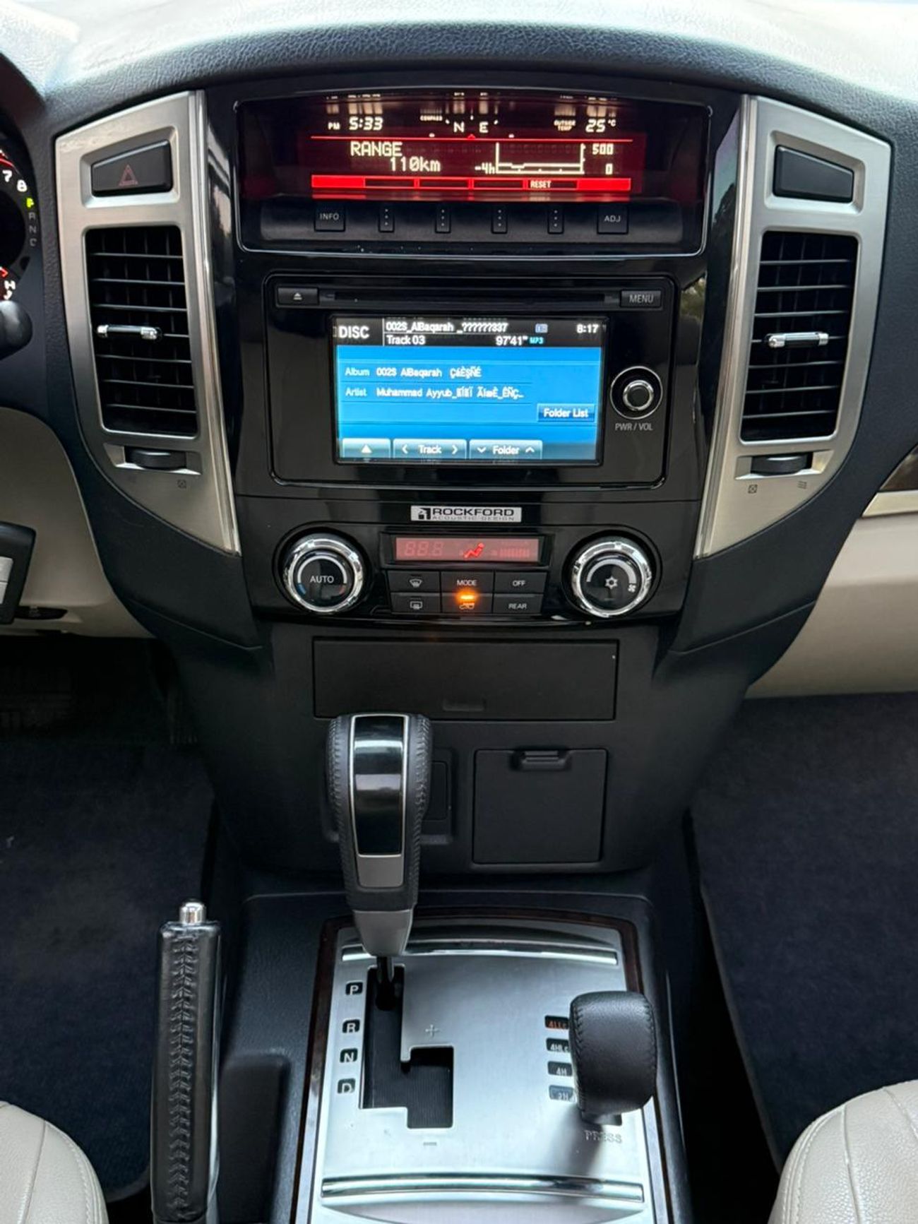 ميتسوبيشي باجيرو GLS Highline 3.8L (243 HP)