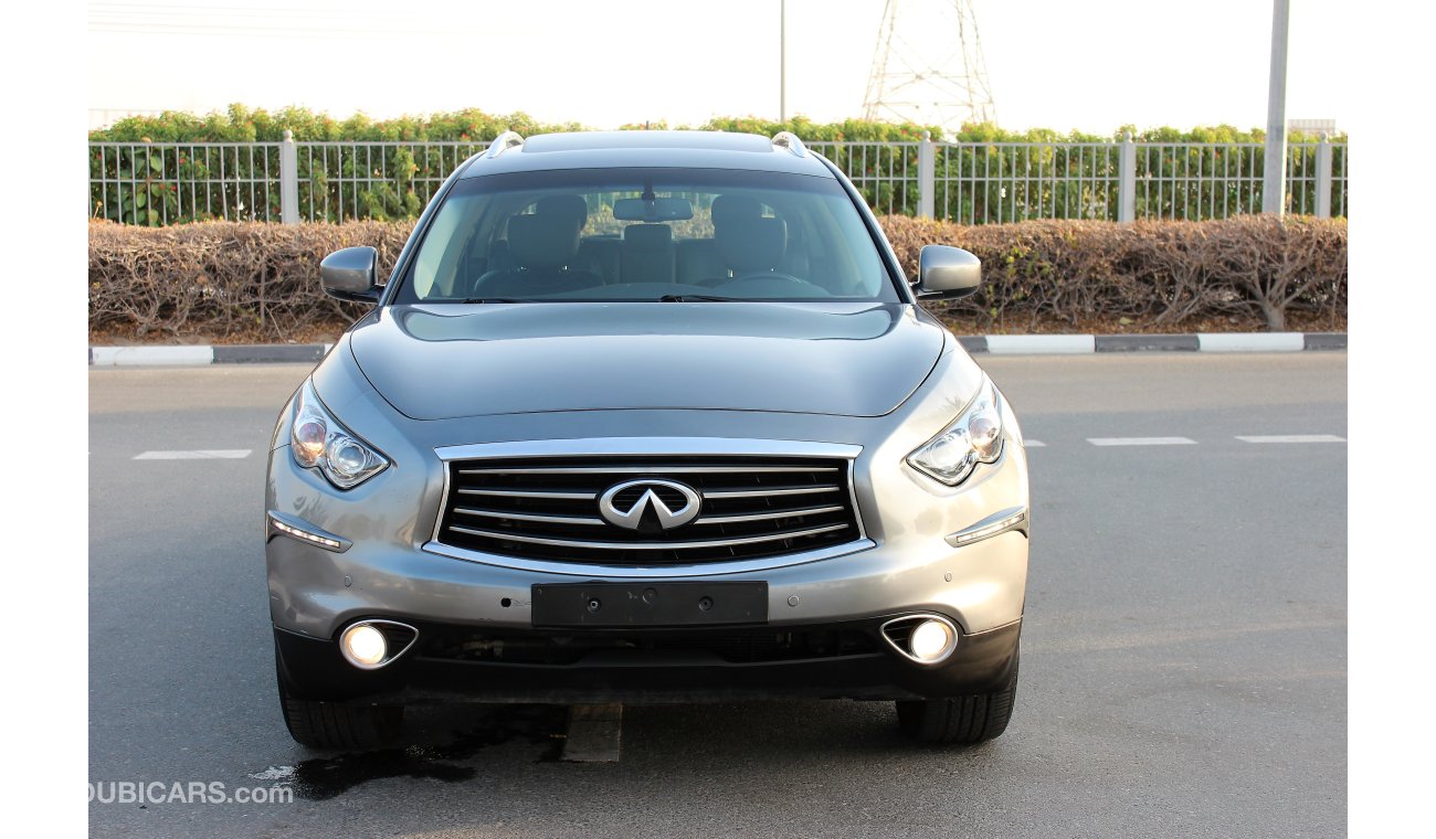 Infiniti QX70 2014 /Full Loaded/ V6/ GCC/ full service history