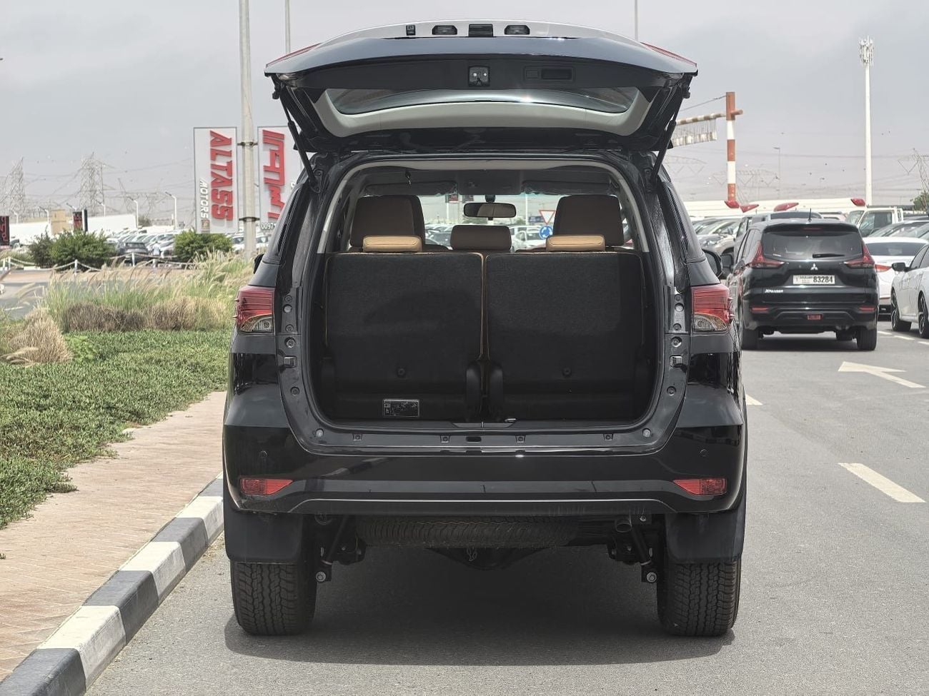 Toyota Fortuner EXR FORTUNER,2.7L,4X4,MANUAL AC,ROOF RACK,REAR VEIW CAMERA,17''AW,A/T,2026MY( FOR EXPORT ONLY)