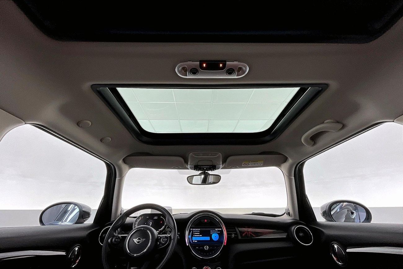 سوزوكي جيمني GL W/Cruise Control | عرض العيد الحصري | خالية من أضرار الفيضانات