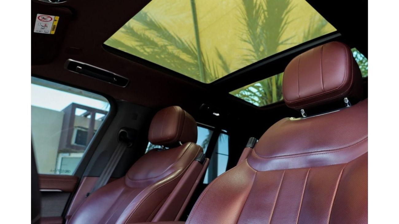 لاند روفر رينج روفر Range Rover Vogue HSE P400 2023 GCC under Agency Warranty with Flexible Down-Payment/ Flood Free.