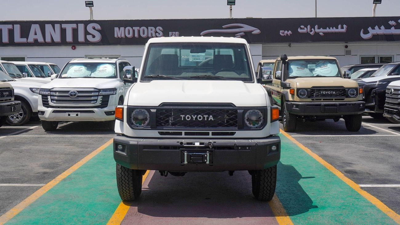 Toyota Land Cruiser Pick Up 4.0L V6 Single Cabin M/T