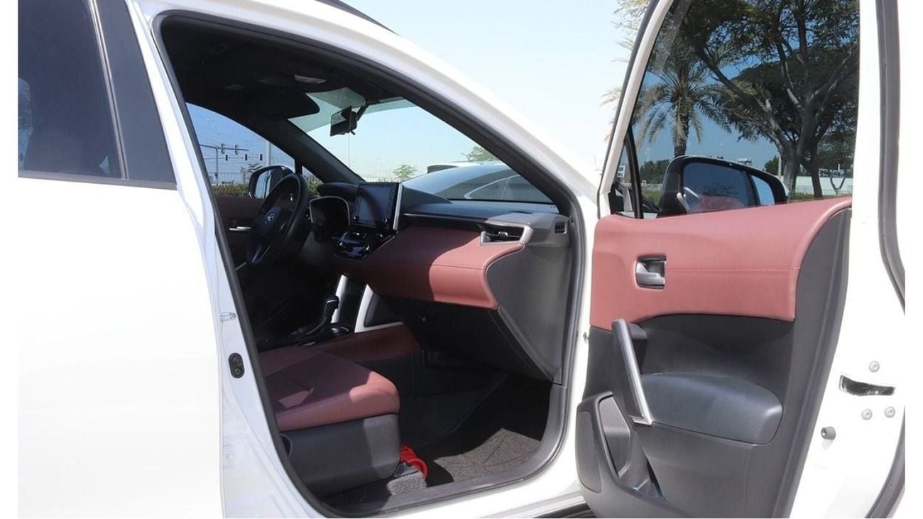 Toyota Corolla Cross SLIGHTLY USED UNDER WARRANTY GCC SPECS