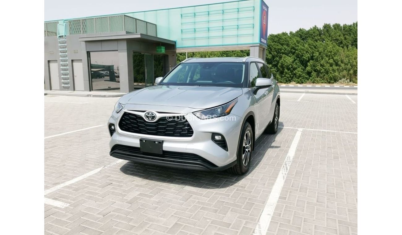 Toyota Highlander Toyota Highlander XLE - 2023- Silver