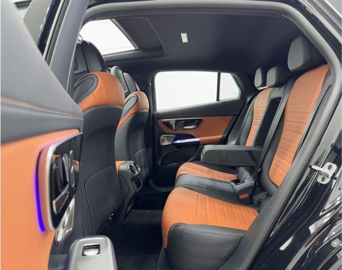 Mercedes-Benz GLC 200 4Matic 2024 Mercedes Benz GLC200 AMG 4MATIC Coupe, 2029 Mercedes Warranty, Full Options, Low Kms, GC