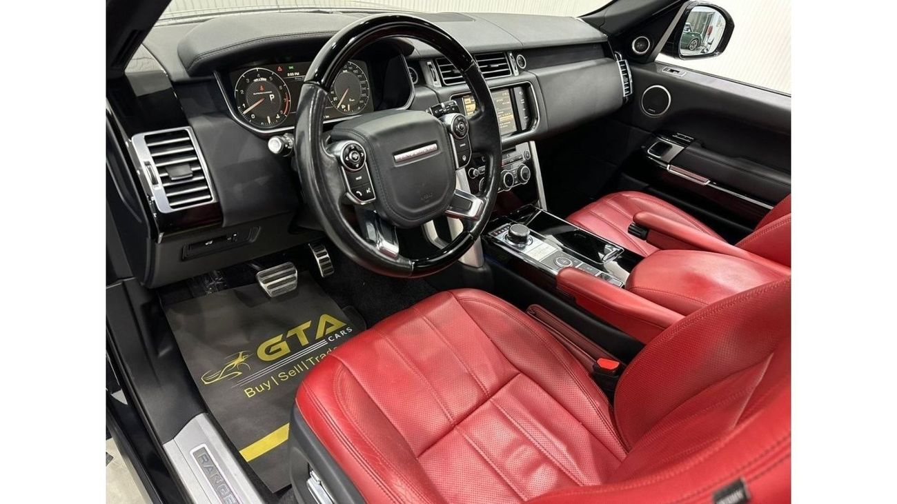 Land Rover Range Rover 2015 Land Rover Range Rover Vogue SE Supercharged, Full Service History, Excellent Condition, GCC