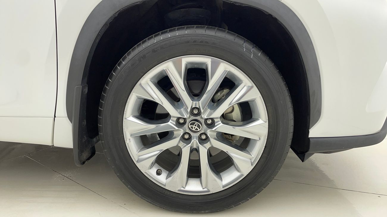 تويوتا هايلاندر VXR 2.5 | بدون دفعة مقدمة | اختبار قيادة مجاني للمنزل