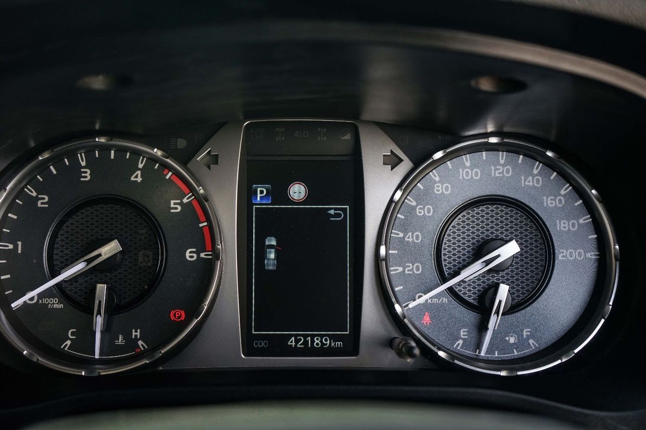 تويوتا هيلوكس ADV 2.8L