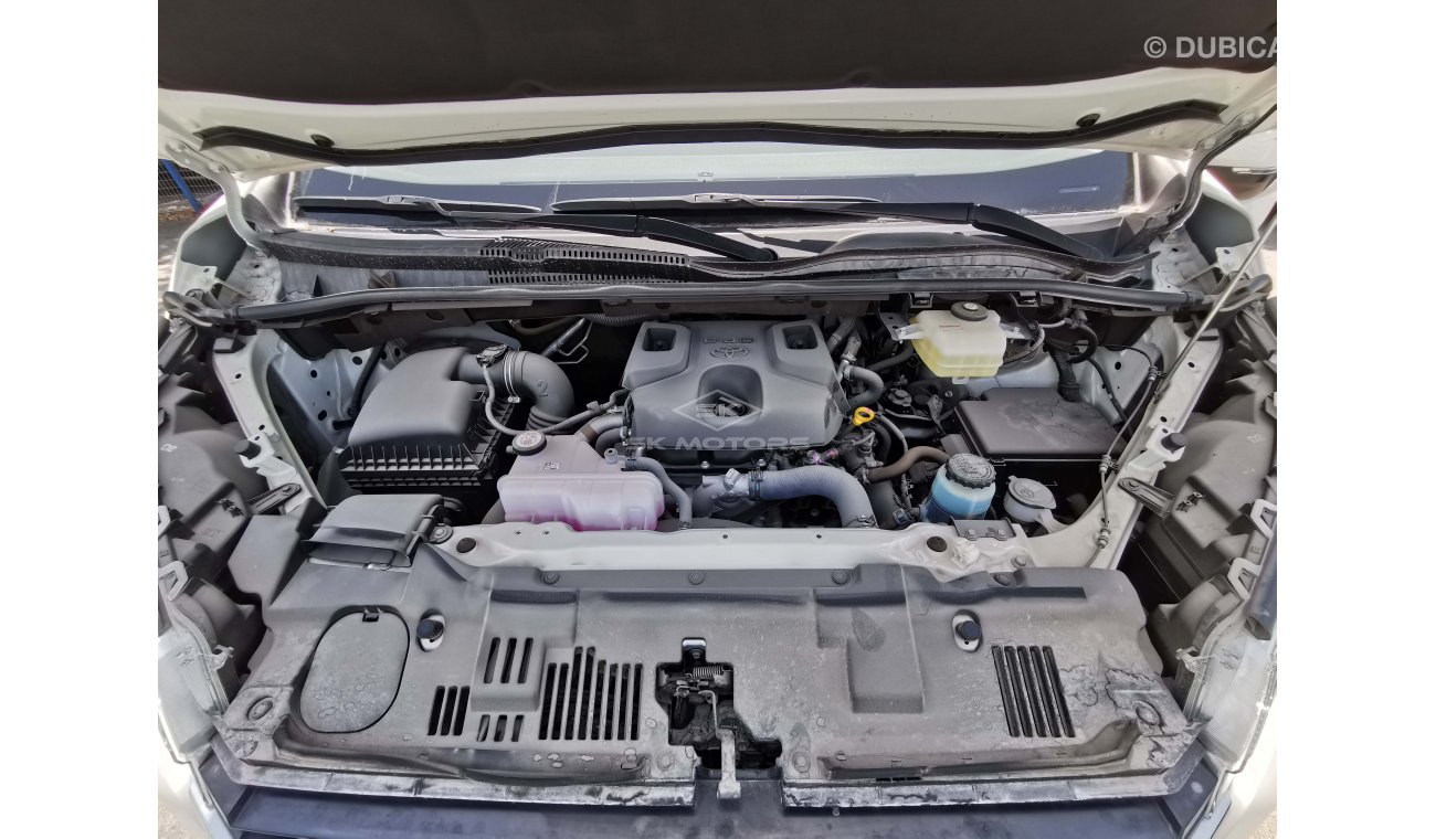 تويوتا هاياس 2.7L Diesel, 16" Tyre, Xenon Headlights, Leather Seats, Rear Camera, Manual A/C (CODE # THHR02)
