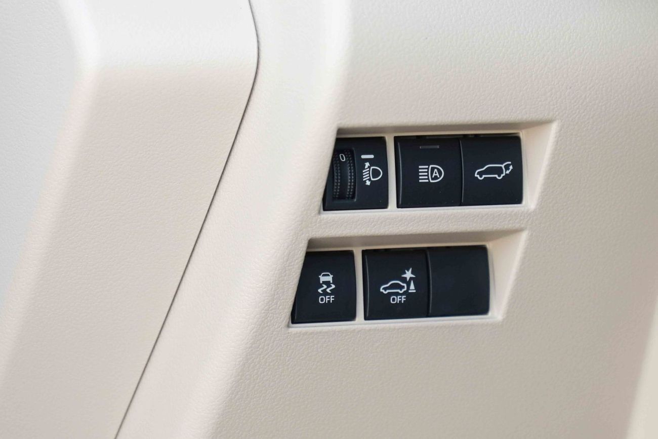 Toyota Land Cruiser 2025 TOYOTA LC300 GXR 3.5 - WHITE PEARL inside BEIGE | Export Only