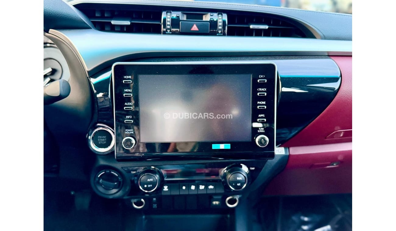 تويوتا هيلوكس Hlilux DC  2.4 L 4x4 Full option