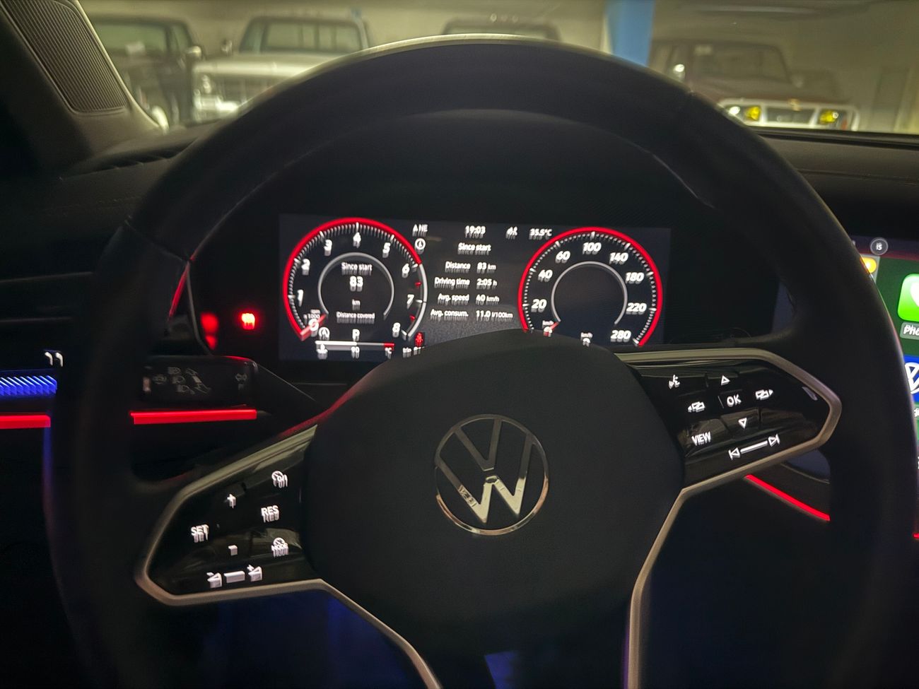 Volkswagen Touareg Elegance Plus (soft closing, Cruze control, full car plays, blind spot monitoring, multi colour ambi