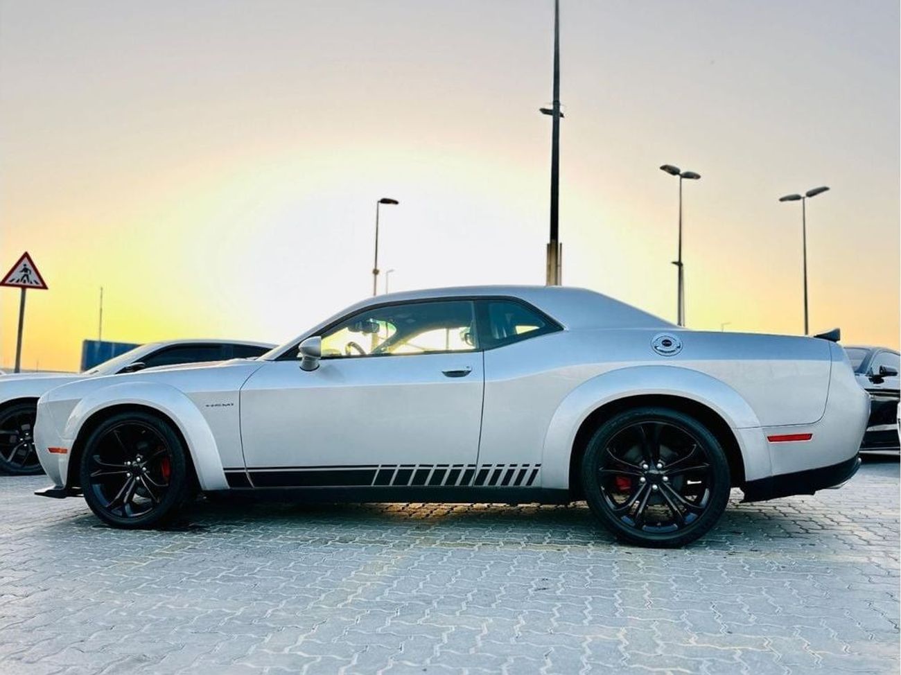 Dodge Challenger R/T 5.7L (370 HP) | Monthly AED 1300/- | 0% DP | Custom Alcantara Seats | Cruise Control | # 46652
