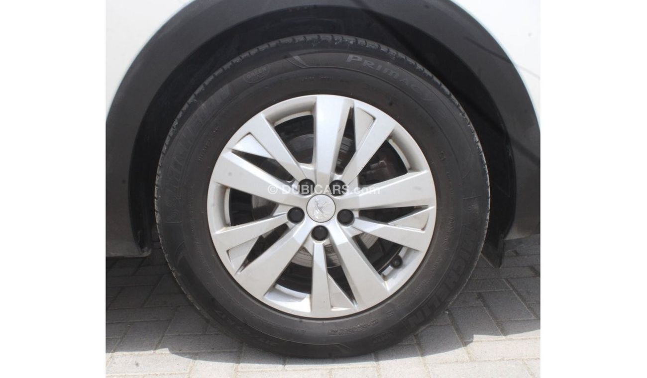 Peugeot 3008 PEUGEOT 3008 WHITE GCC EXCELLENT CONDITION  WITHOUT ACCIDENT