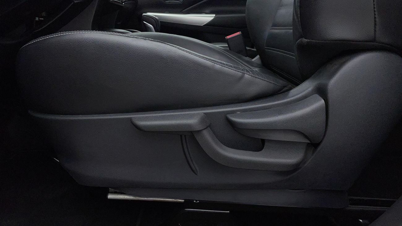 Nissan Kicks SL 1.6 | Zero Down Payment | Free Home Test Drive