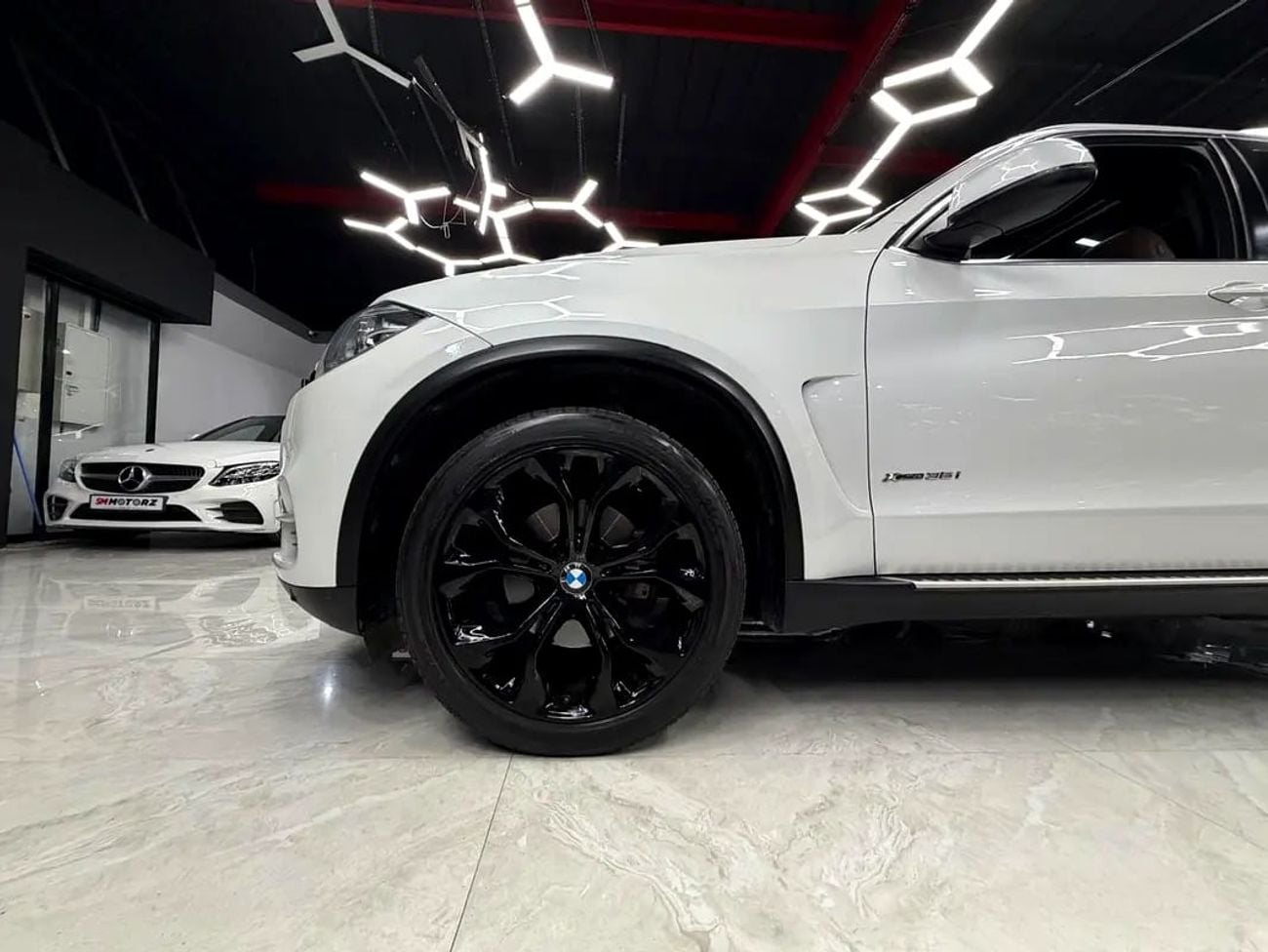 بي أم دبليو X5 35i EXPERIENCE 35i EXCLUSIVE