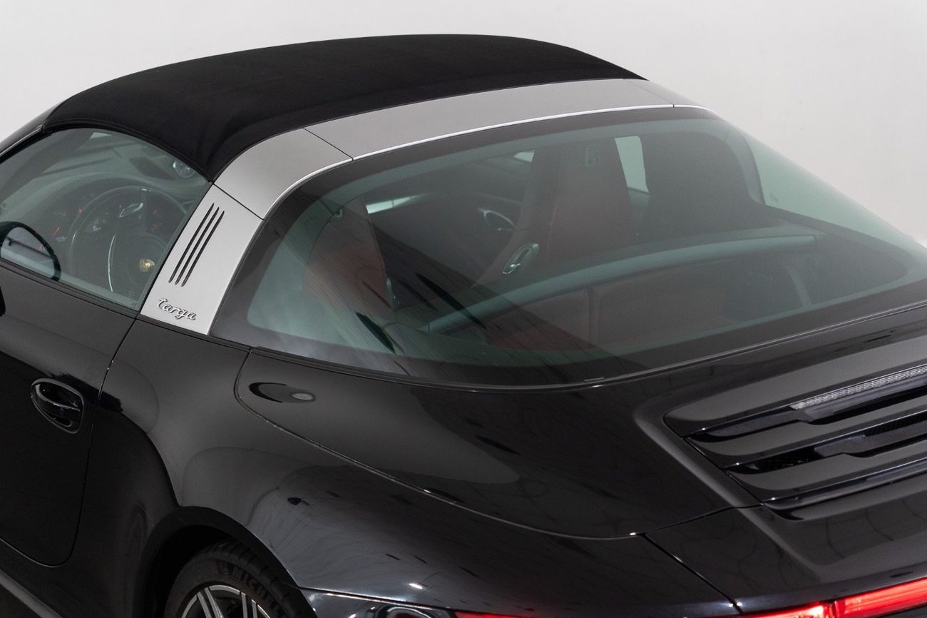 Porsche 911 Targa 4S 3.8L 2015 Porsche 911 Targa 4S / Porsche Warranty & Full Porsche Service History