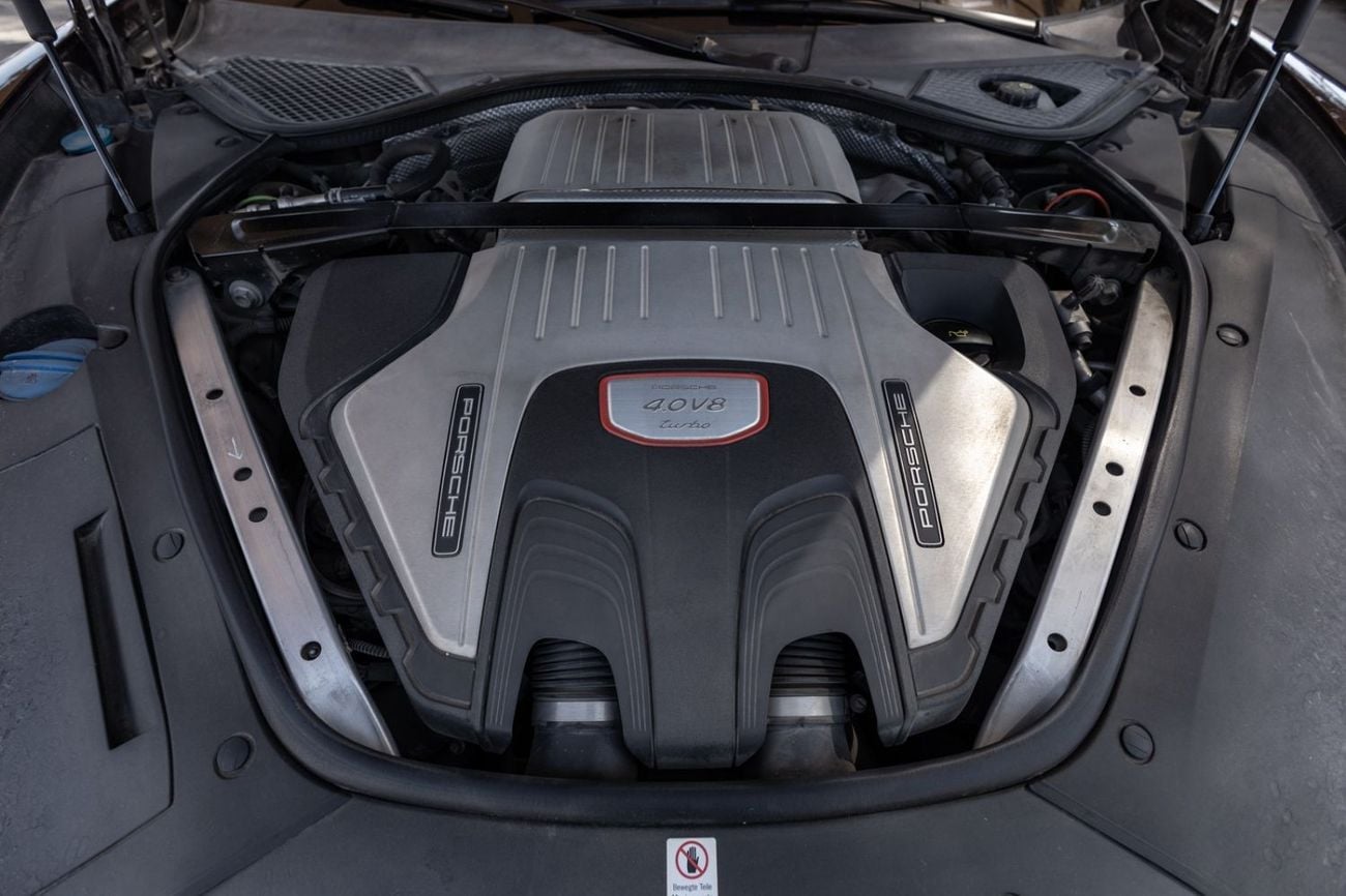 بورش باناميرا Turbo Sport Turismo 4.0L AWD