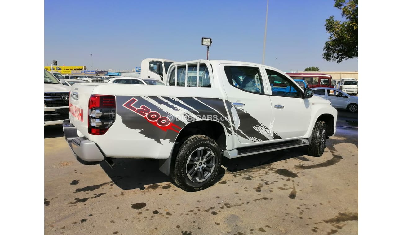 ميتسوبيشي L200 4x4فول ابشن بترول  موديل 2021