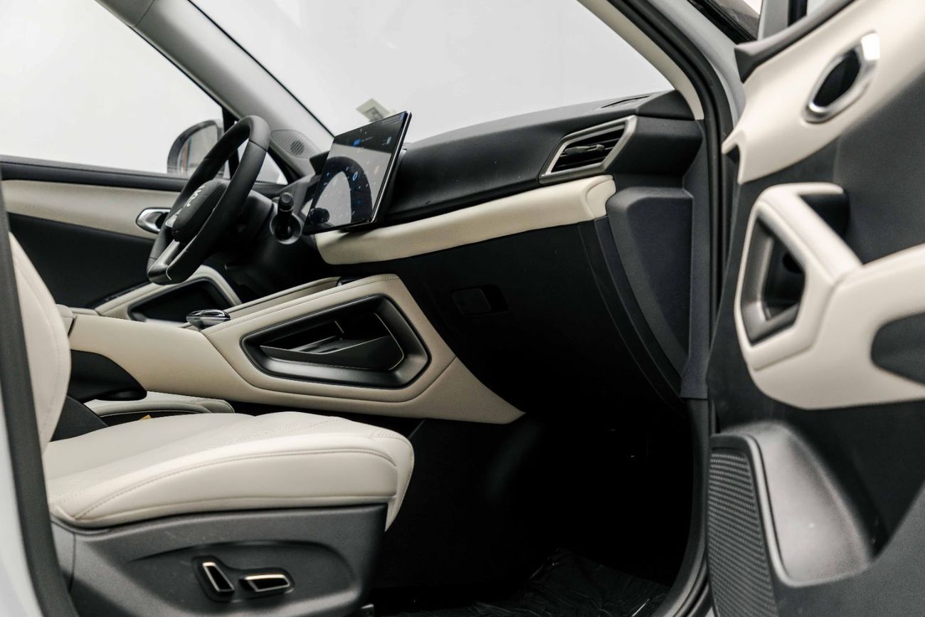 BYD Yuan Up Transcend - Grey Inside Beige | Export Only